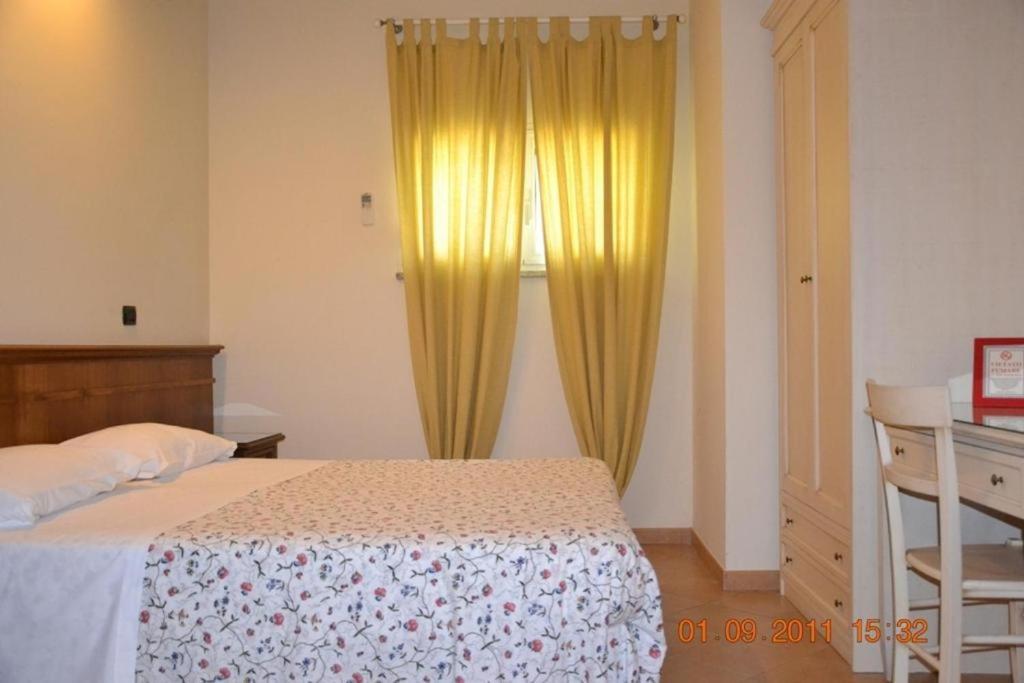 Hotel La Locanda Del Borgo Rome Exterior photo